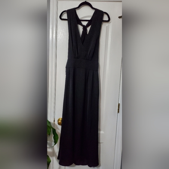 NWT Halter Maxi Dress Size 2P Black Color by Banana Republic Factory - Picture 2 of 5